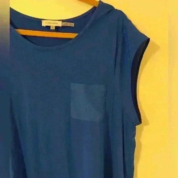 Calvin Klein tank for layering. Vibrant color size XL (K102) - Picture 4 of 12